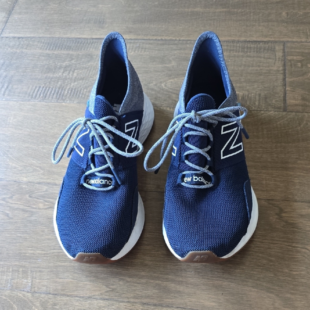 New Balance Roav Dark Blue and Gray Athletic Shoes.